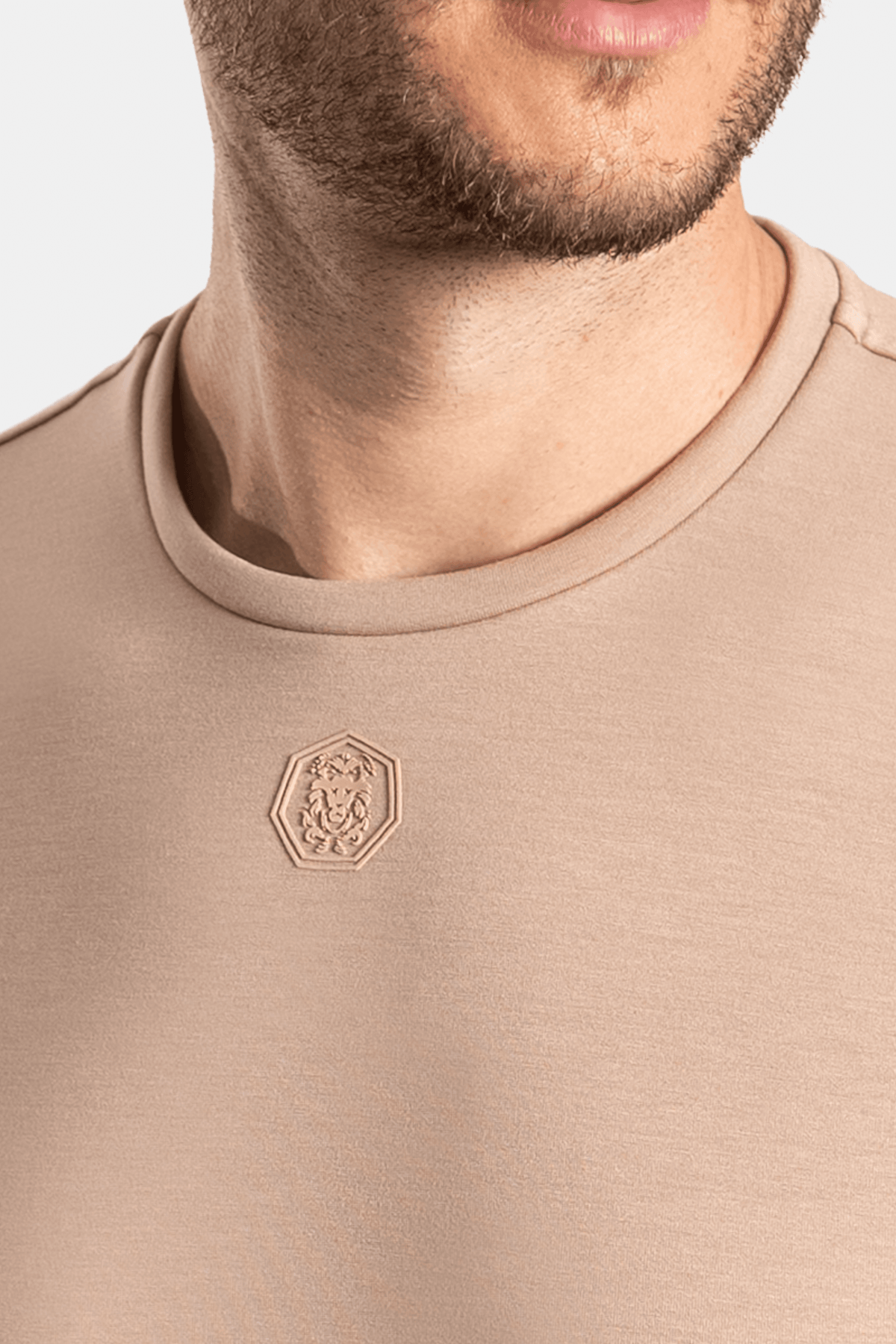 CAMISETA ADDEN LEONE