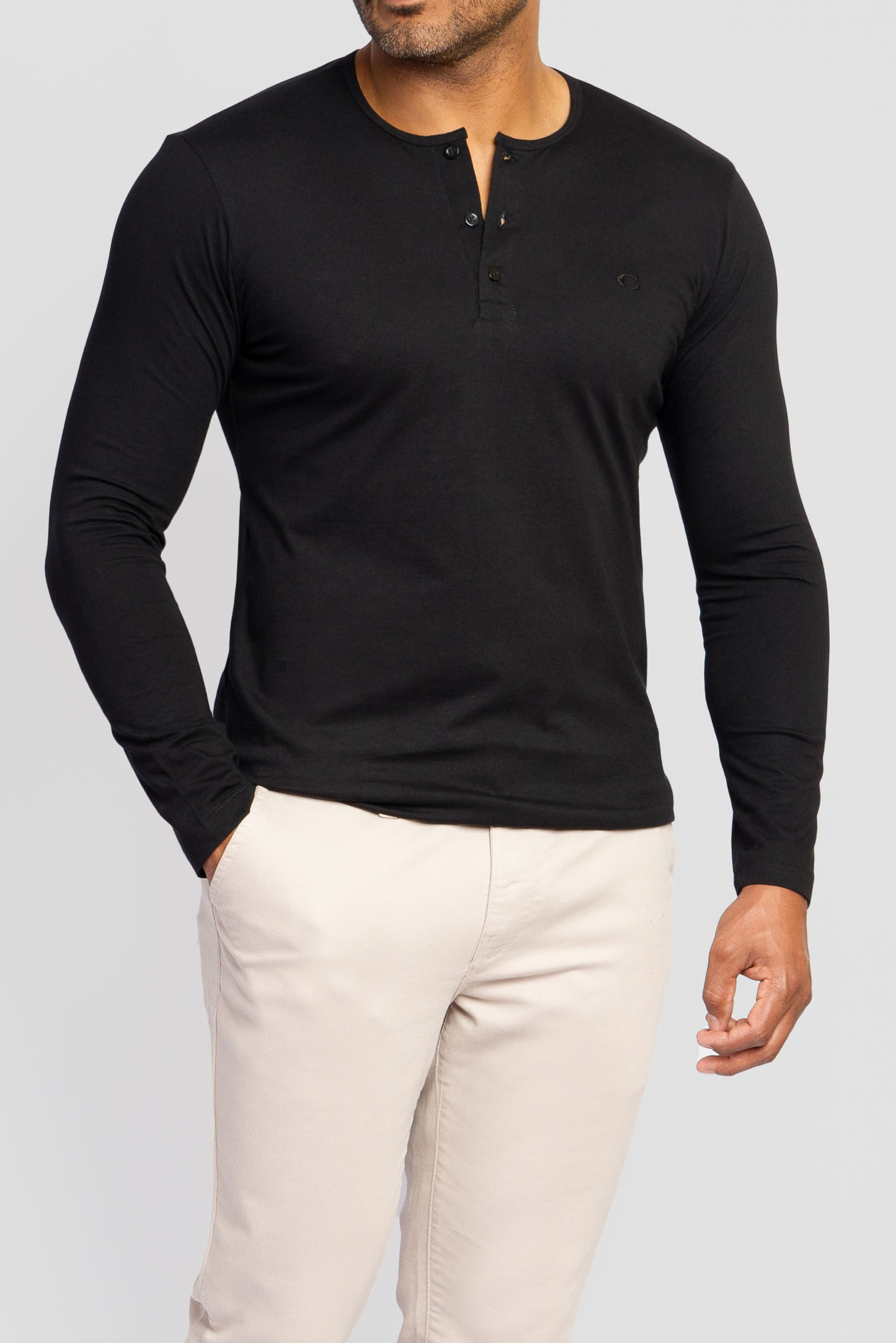 T-shirt Henley Linha C Manga Longa