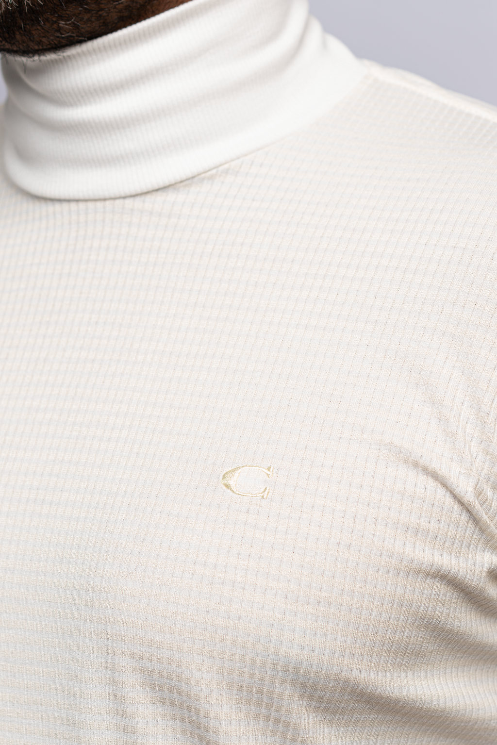 T-shirt linha C Gola Alta